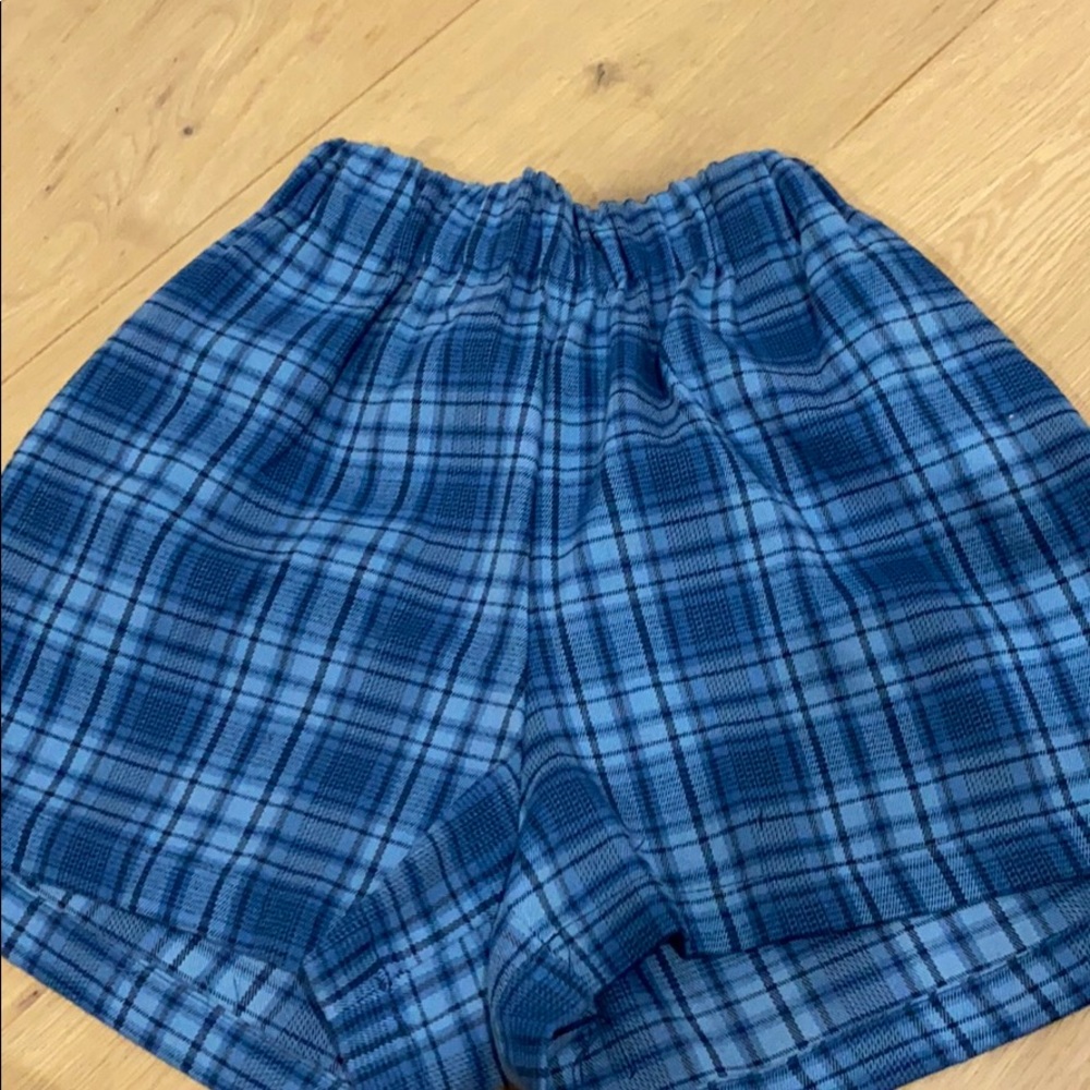 Super cute very in style plaid shorts!